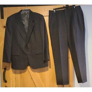 Vtg Hart Schaffner & Marx Suit 42R & 35x30 Mens Gray Plaid 100% Virgin Wool